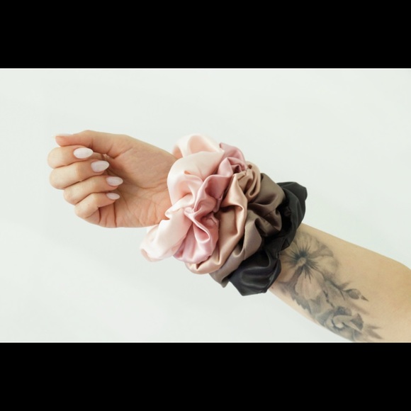 Femme fatale handmade nude scrunchies collection - Picture 1 of 1